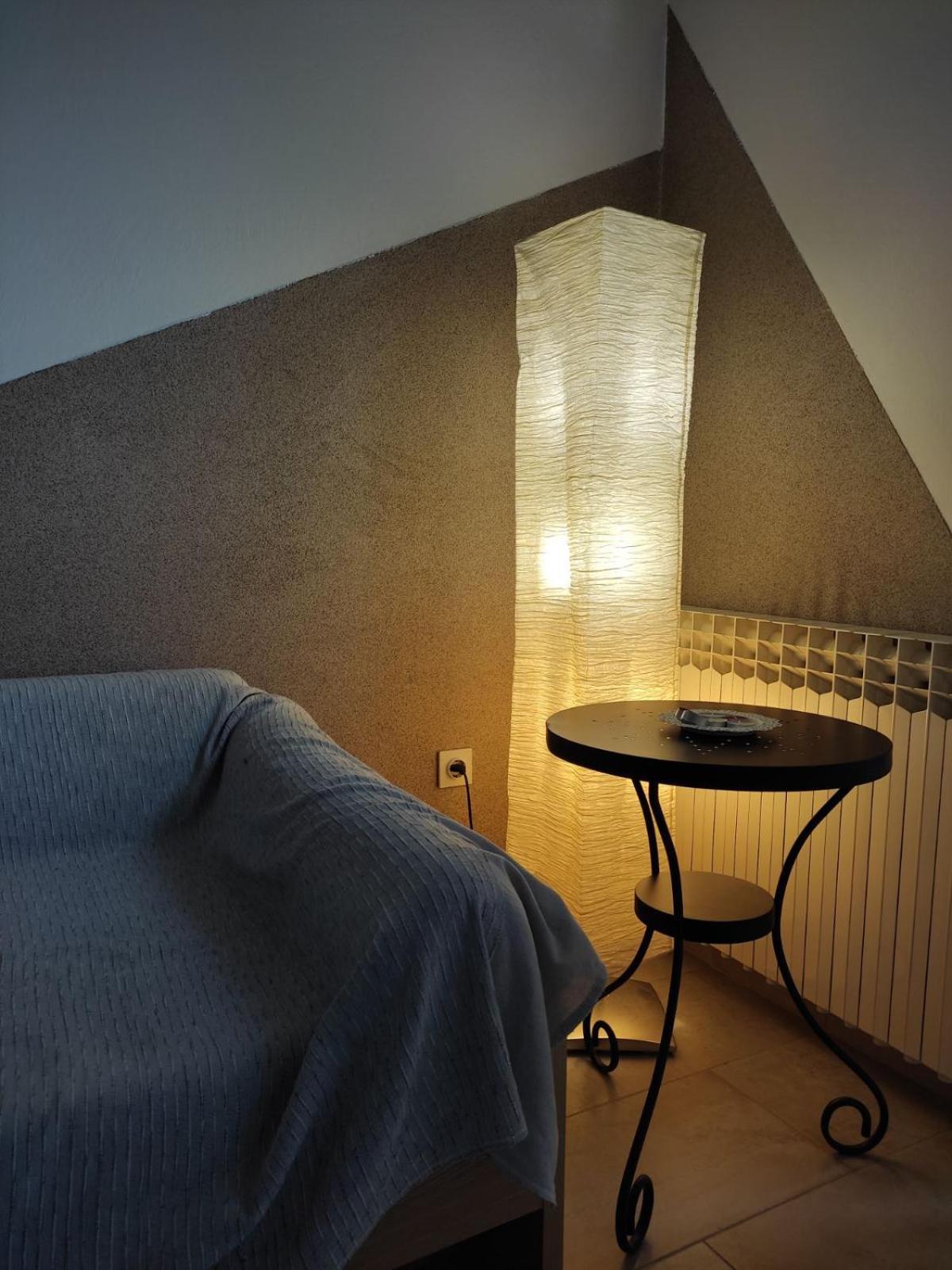 Studio Apartman Gorica Ogulin Esterno foto