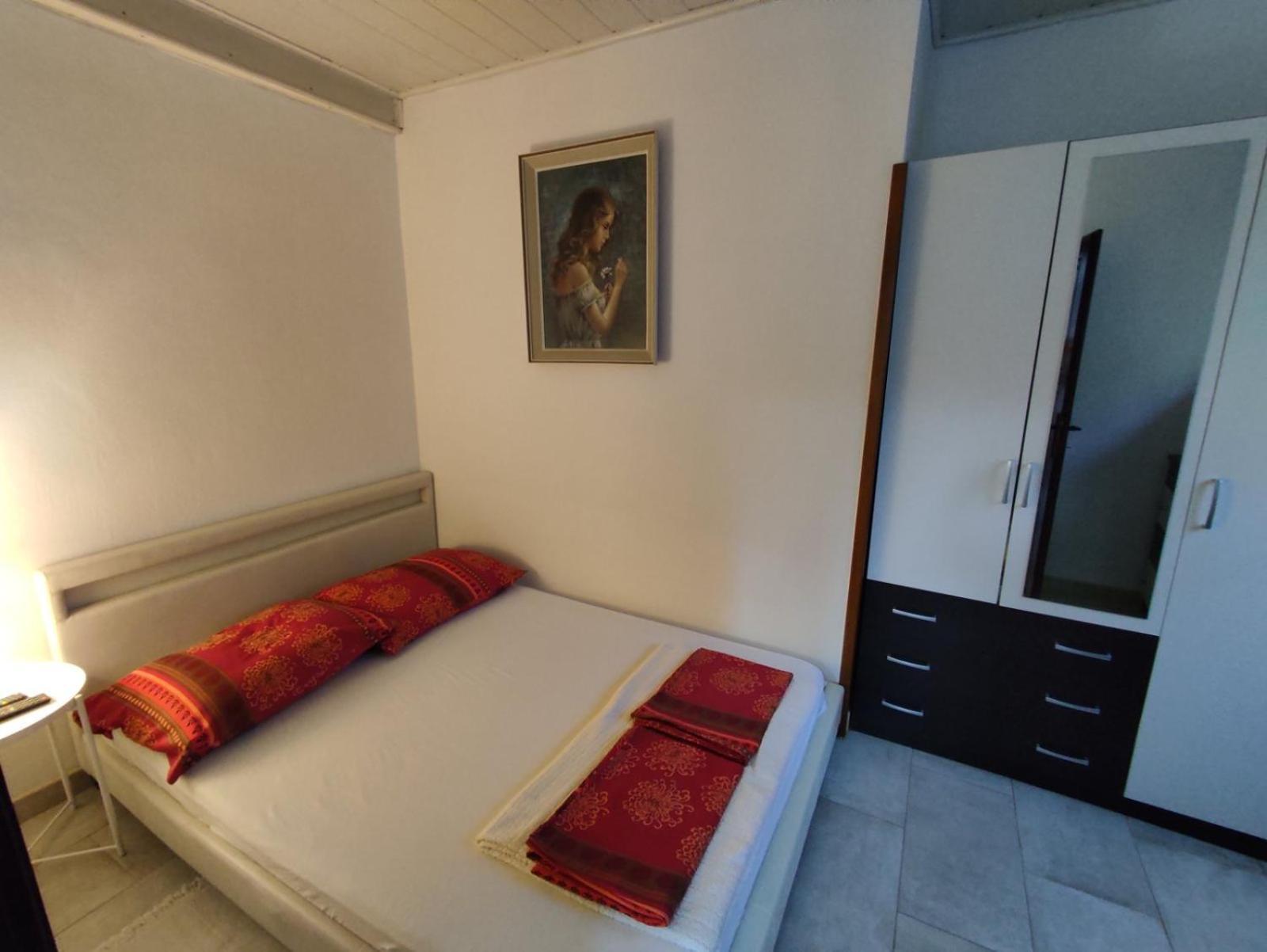 Studio Apartman Gorica Ogulin Esterno foto